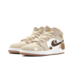 [Custom Warm Winter - Bear Cub Footprints] Jordan Air Jordan 1 High Top Female Skateboarding Shoes Khaki Color - Image 2