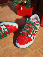 [Custom Christmas Reindeer] Dunk Women's Skateboarding Shoes Low-top - Image 10