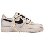 [Custom Men's ink-wash art in black and yellow]  Air Force 1 Skateboarding Shoes Men Low-top Black/Yellow - Image 2