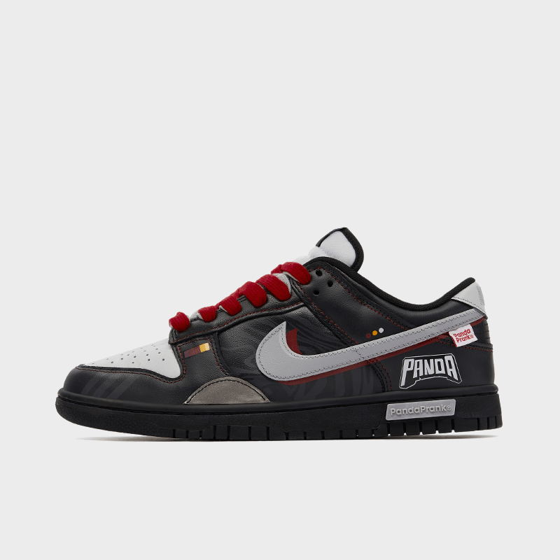 1_ce61fd9c-8cd2-48fc-b399-18cc2a090800.png Alien Device - Dunk Low Custom - Image 1