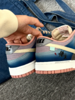 [Custom Auspicious Dragon Cloud Pattern] Dunk Skateboarding Shoes Unisex Low-top Blue/Pink - Image 11