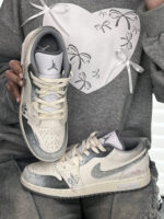 [Custom Flower of Fortitude] Air Jordan Low - Top Skateboarding Shoes Unisex White/Gray - Image 9