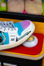 [Custom Cyber Cotton Candy] Jordan Air Jordan 1 Mid Unisex Skateboarding Shoes - Image 15