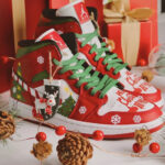 [Custom Christmas Snowflakes] Air Jordan 1 Mid Top Unisex Skateboarding Shoes Red/Green