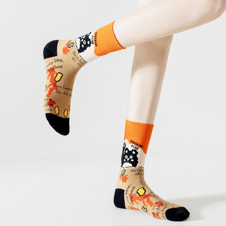 O1CN01fo0Jvr1ywXowPHR5l__2211949906643-0-cib.jpg Vintage Pictorial - Mid Cotton Socks Women Non-Slip Sports Fashion 5 Pairs - Image 1