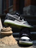 [Custom The male clown is in black, white and grey]  Dunk Skateboarding Shoes Men Low-top Black/White/Gray - Image 8