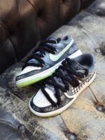 [Custom The male clown is in black, white and grey]  Dunk Skateboarding Shoes Men Low-top Black/White/Gray - Image 10